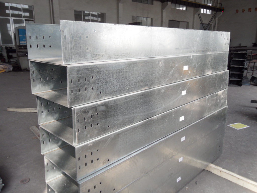 大跨距電纜橋架3 大跨距電纜橋架3